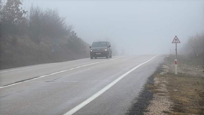 Karabük’te sis ulaşımı olumsuz etkiliyor.