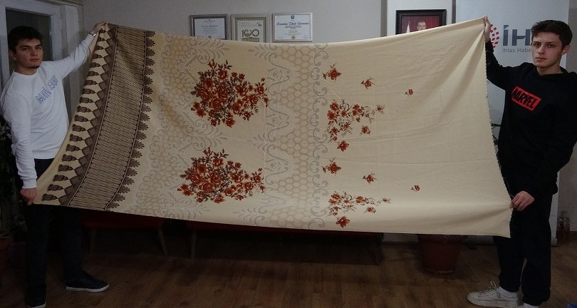 70 Yıllık Anneanne Perdesi, Astronomik Fiyatla Satılıyor