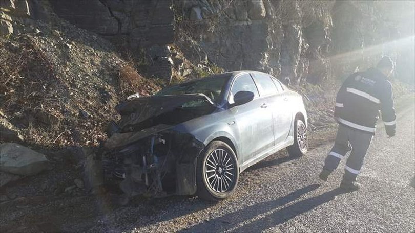 Kastamonu’da otomobille pikabın çarpıştığı kazada 1 kişi öldü, 1 kişi yaralandı