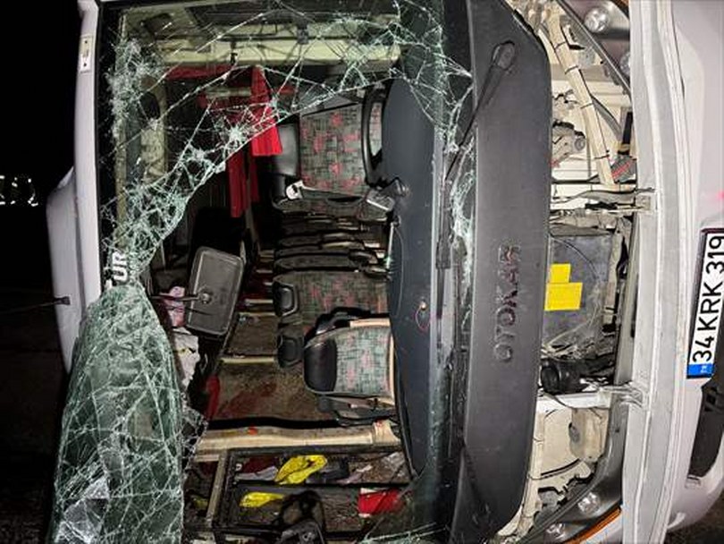 Kastamonu’da devrilen midibüsteki 1 kişi öldü, 23 kişi yaralandı