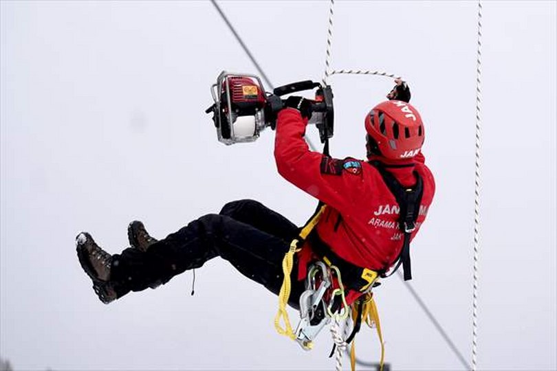 Kartalkaya’da JAK Timleri Göreve Hazır