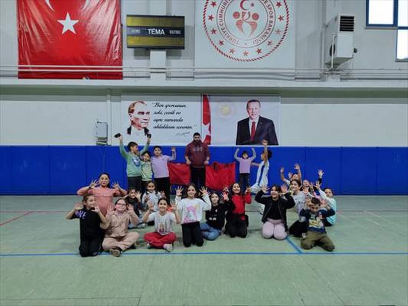 Cide’de voleybol eğitimleri devam ediyor