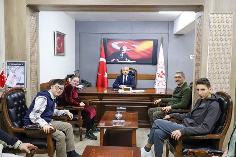 Özel Öğrencilerden Güven’e Ziyaret