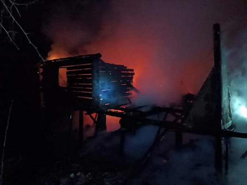 Kastamonu’da çıkan yangında 2 ev zarar gördü