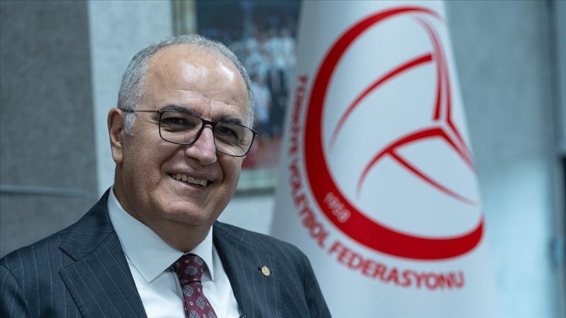 “Türk voleybolu demek hep zirvede olmaktır”