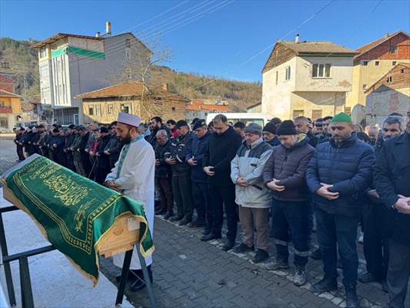 Bartın’da derede ölü bulunan 5 yaşındaki çocuk defnedildi