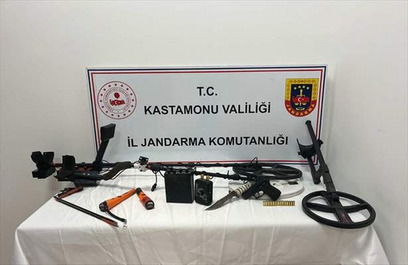 Kastamonu’da kaçak kazı yapan 4 şüpheli yakalandı