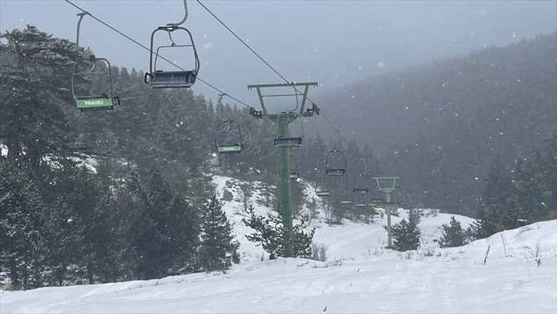 Kartalkaya’ya kar yağdı