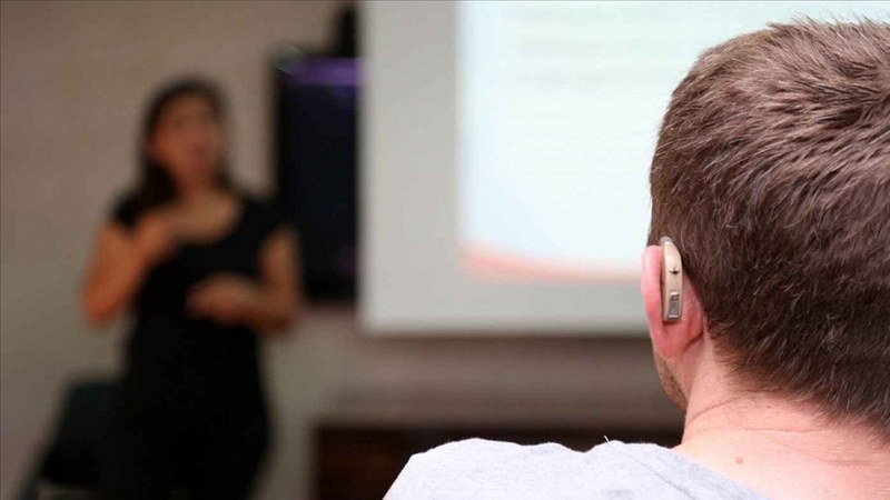 “Biyonik kulak” işitme kaybı yaşayan hastalara umut oluyor