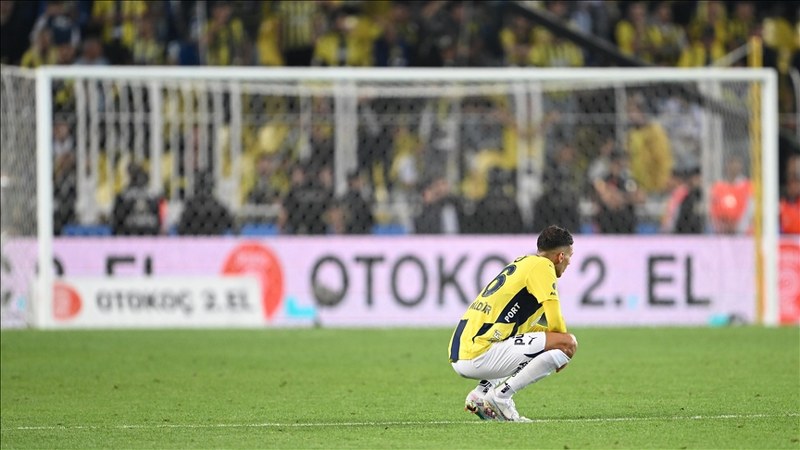 Fenerbahçe, futbolda 2024’ü kupasız geçti