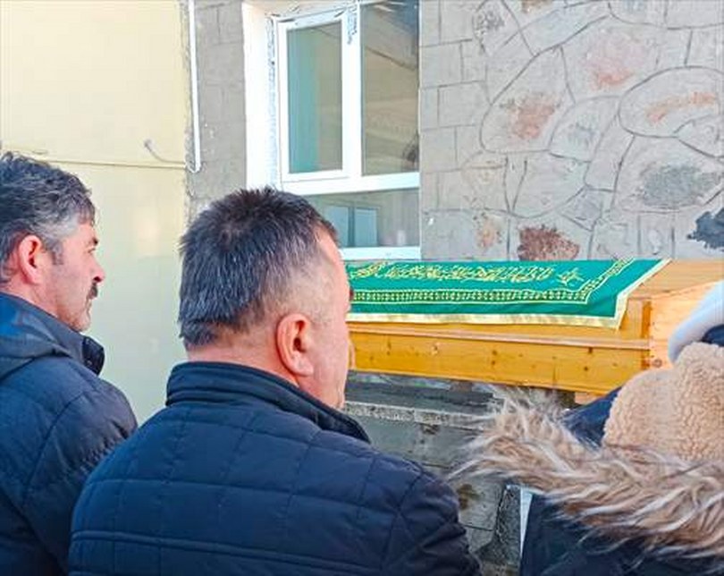 Bolu’da ölü bulunan 76 yaşındaki Alzheimer hastası defnedildi