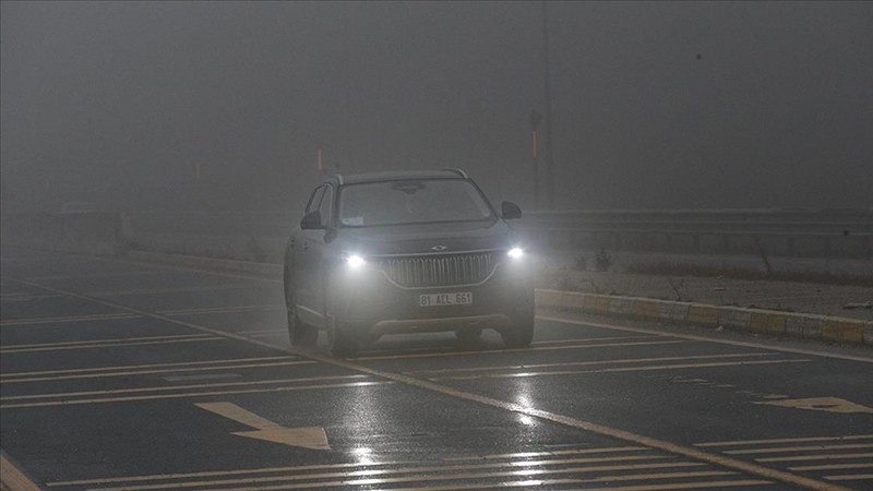 Bolu Dağı’nda sis ve sağanak etkili oldu