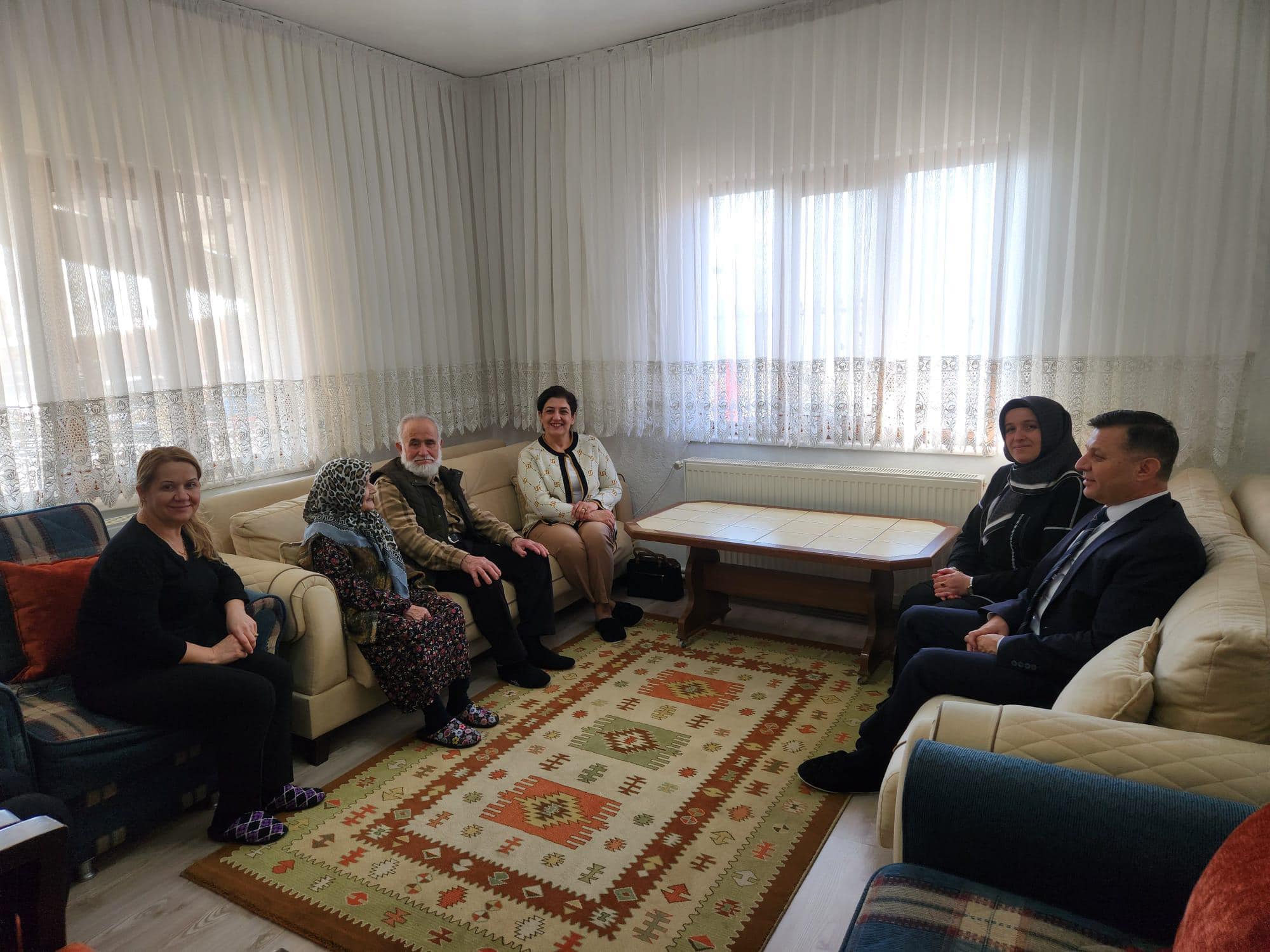 Süreyya Yavuz, Şehit Ailelerini Ziyaret Etti