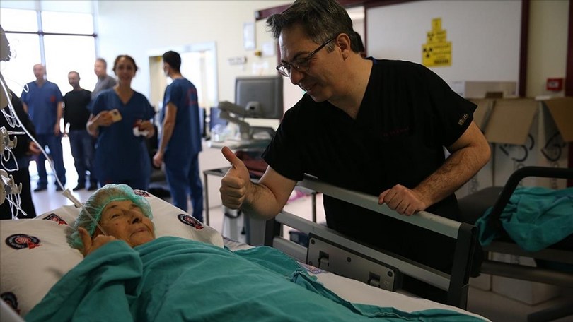 Ameliyat Şansı Olmayan Hasta Anjiyo ile İyileşti