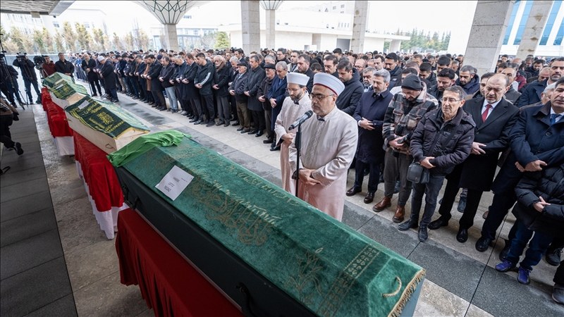 Bolu’daki otel yangınında hayatını kaybedenler son yolculuklarına uğurlanıyor