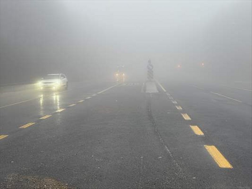 Bolu Dağı’nda sis ve sağanak görüş mesafesini düşürdü