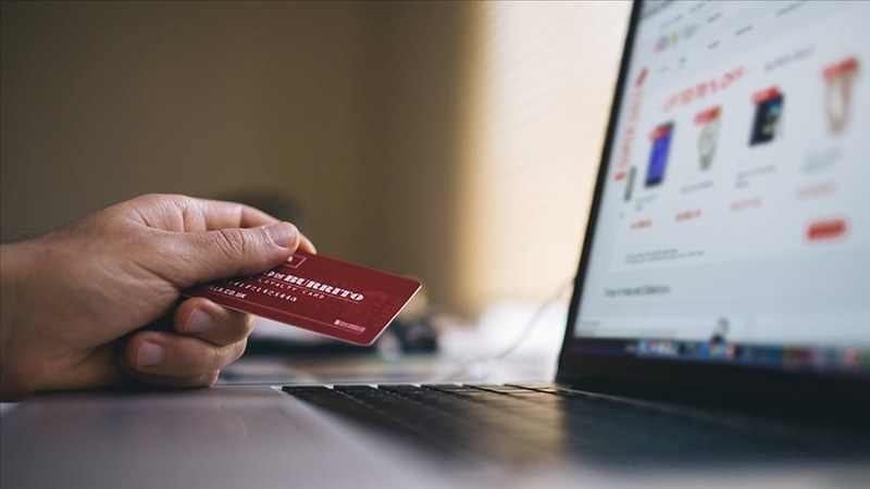 2024’te e-Ticaretin 3’te 1’i aralıkta yapıldı