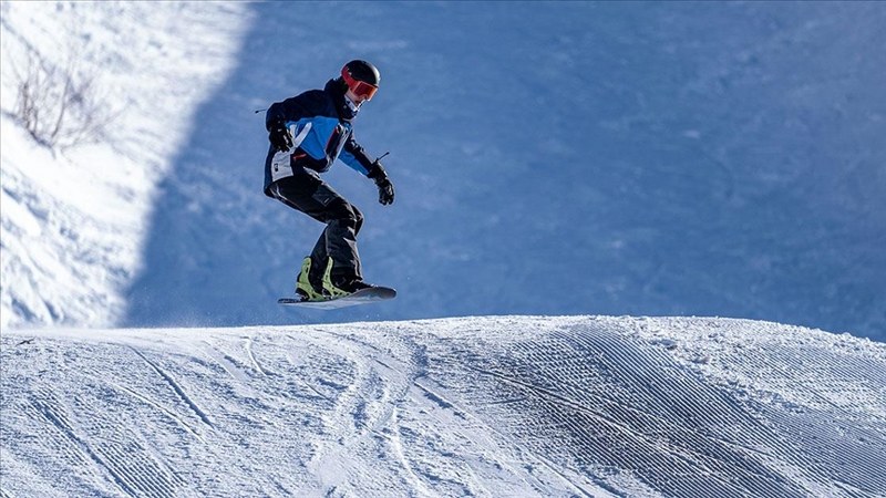Palandöken’de hafta içi de yoğunluk yaşanıyor