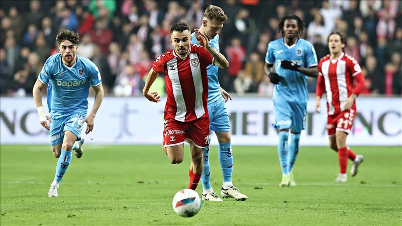 Samsunspor, Trabzonspor’u mağlup etti