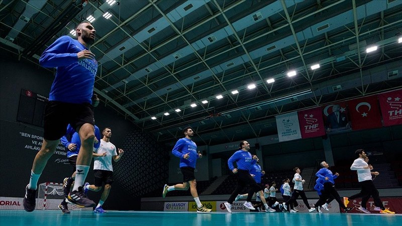 A Milli Erkek Hentbol Takımı’nın Avrupa Şampiyonası’na gitme umudu yüksek