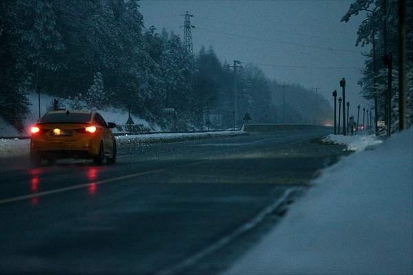 Bolu’da kar yağışı