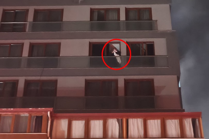 Pamukkale’de 7 katlı rezidansta yangın çıktı