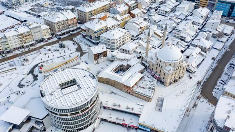 Bolu’da kar yağışı