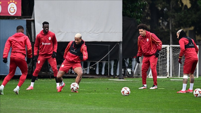 Galatasaray’ın AZ Alkmaar maçı kamp kadrosu açıklandı