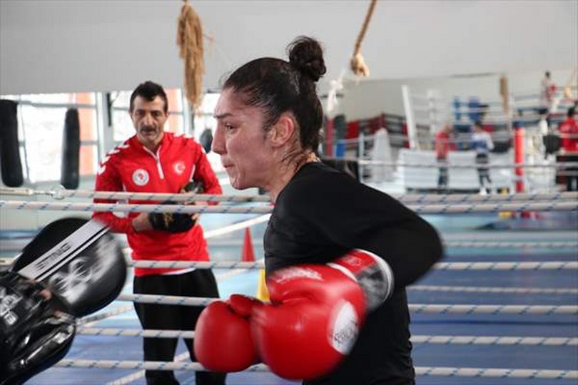 Milli boksör Sema Çalışkan, dünya şampiyonluğuna odaklandı
