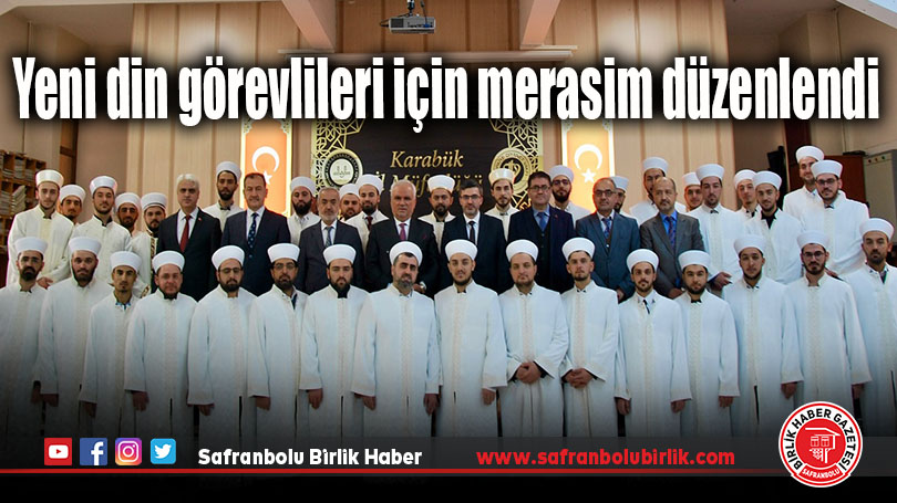 Yeni din görevlileri için merasim düzenlendi