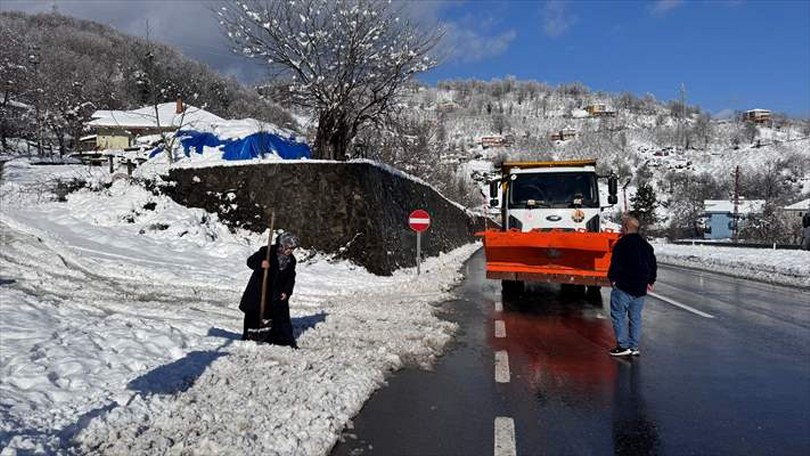 Zonguldak’ta 136 köy yolu kar nedeniyle ulaşıma kapandı