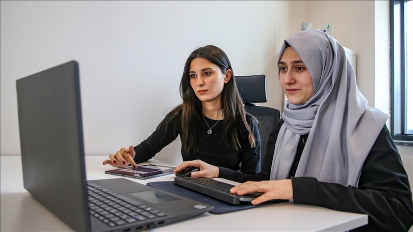 “Yapay zeka” için nitelikli insan kaynağı ihtiyacı Van YYÜ’de açılacak programlarla karşılanacak