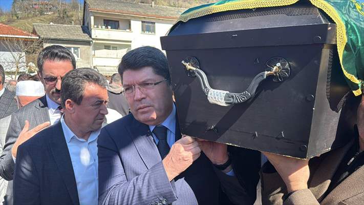Adalet Bakanı Tunç, Bartın’da cenaze törenine katıldı