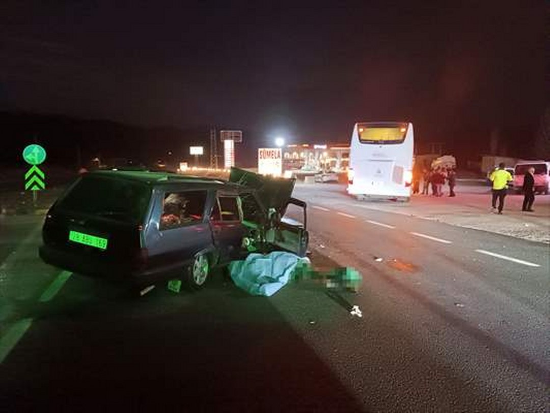Kastamonu’da otobüsle otomobilin çarpıştığı kazada 1 kişi öldü, 1 kişi yaralandı