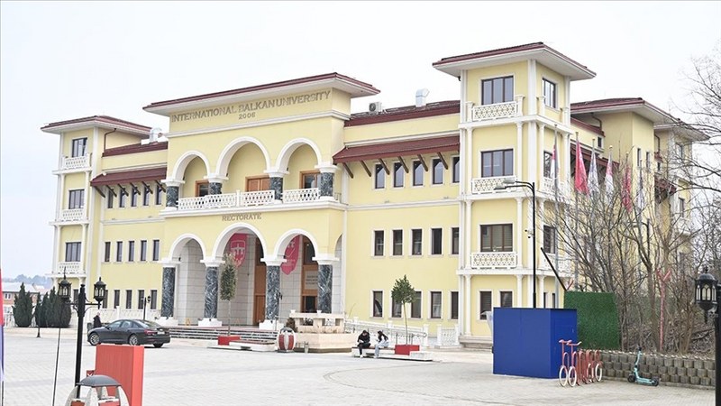 Uluslararası Balkan Üniversitesi, Üsküp’te eğitim faaliyetlerini sürdürüyor