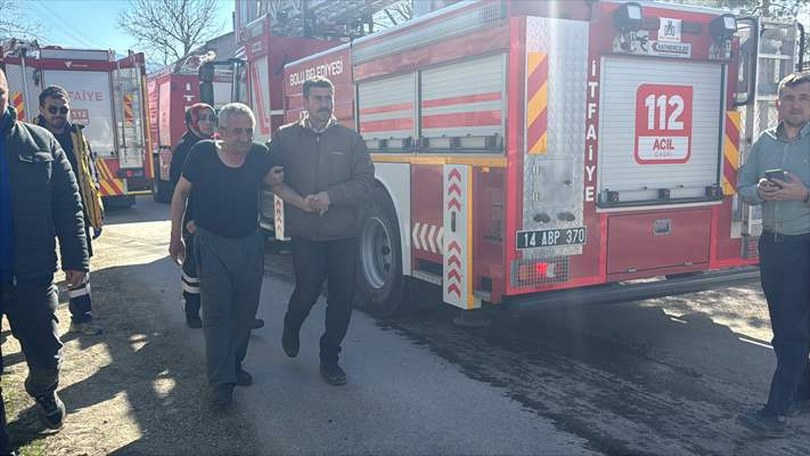 Bolu’da çıkan çatı yangını söndürüldü