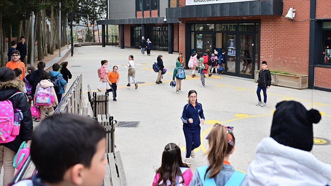 Okullarda ikinci ara tatil başladı
