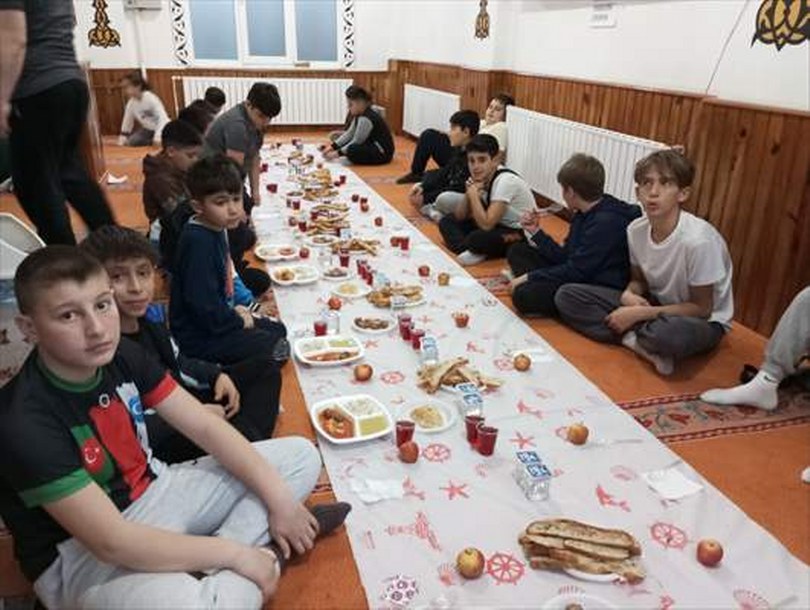 Cide’de çocuklara cami sevgisi aşılanıyor