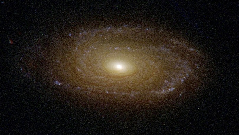 Dünya’dan yaklaşık bir milyar ışık yılı uzaklıkta yeni bir sarmal galaksi keşfedildi