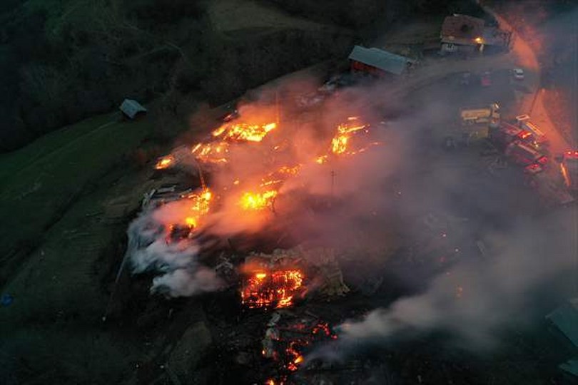 Kastamonu’da çıkan yangında 3 ev, 6 ahır, 9 samanlık, 2 ambar zarar gördü