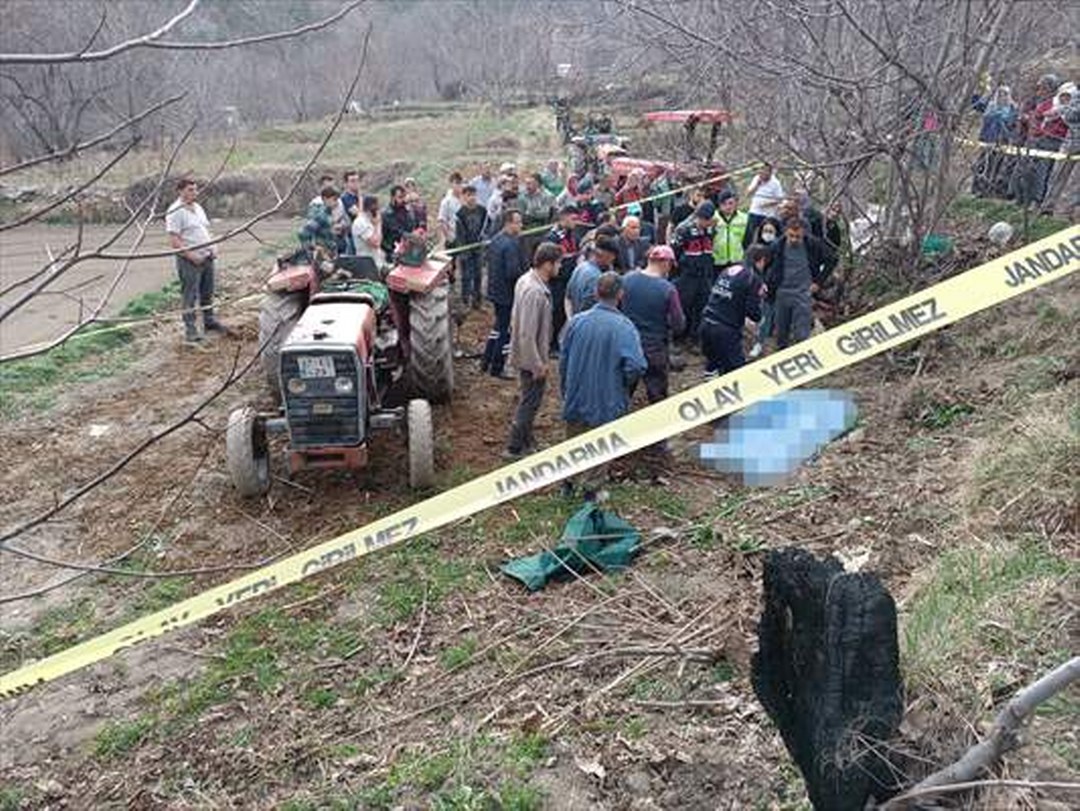 Kastamonu’da devrilen traktörün sürücüsü öldü