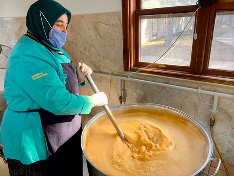 Taşköprü Belediyesi aşevi, ramazanda 350 kişiye sıcak yemek ulaştırıyor