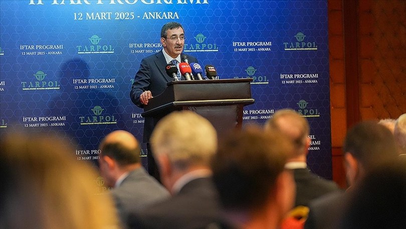 Cumhurbaşkanı Yardımcısı Yılmaz: Enflasyonla mücadeleyi temel öncelik haline getirdik ve ciddi bir mesafe aldık