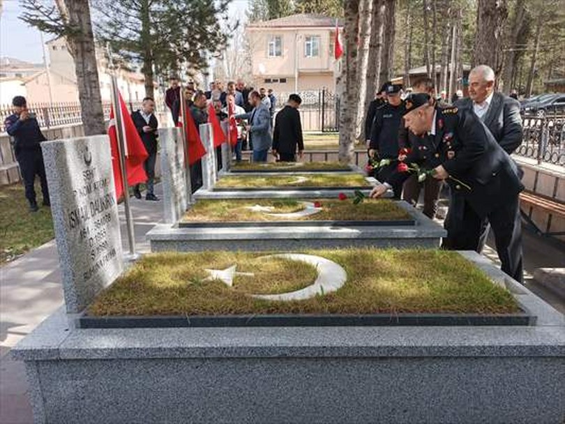 Tosya’da Şehit Teğmen Yavuz Eracar dualarla anıldı