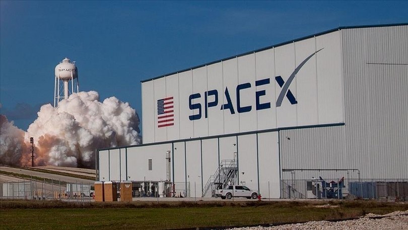 SpaceX, casus uydusu “NROL-57″yi uzaya gönderdi