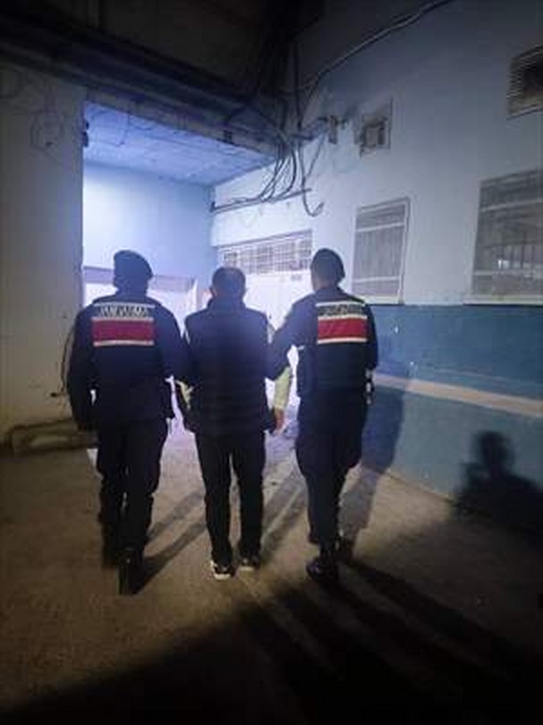 Kastamonu’da 6 yıl 8 ay hapis cezası ile aranan hükümlü yakalandı