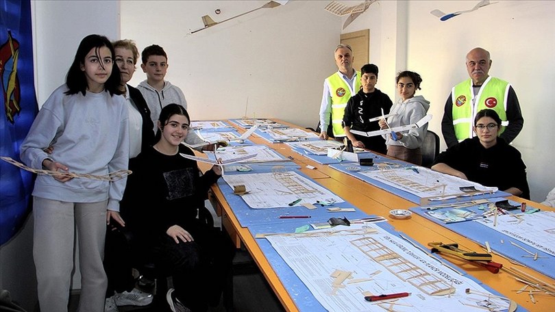 THK’nin model uçak kursları öğrencilerin havacılığa merakını artırıyor