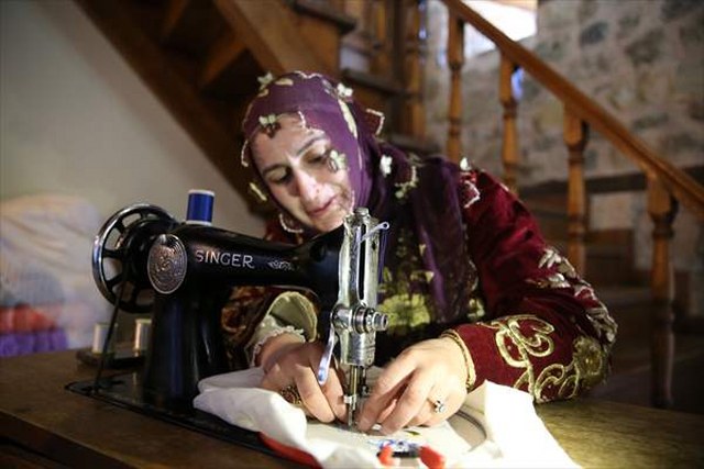 Kastamonu’da “Türk Aile Yapısında Çeyiz ve Gelinlikler” Sergisi ile Paneli düzenlendi