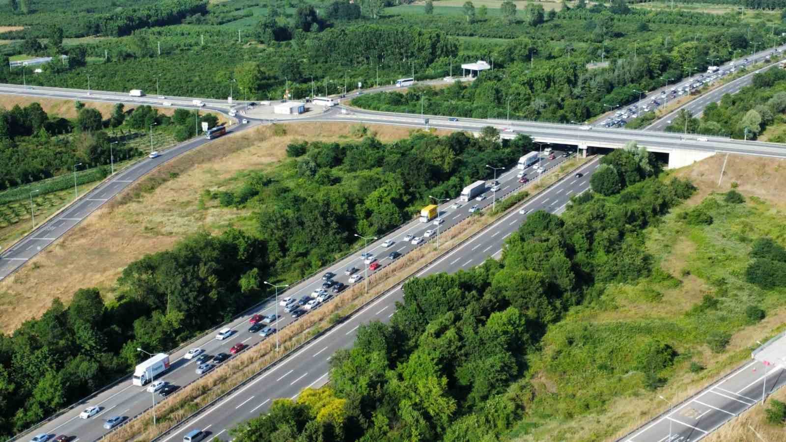 Anadolu Otoyolu’nda dönüş yoğunluğu başladı