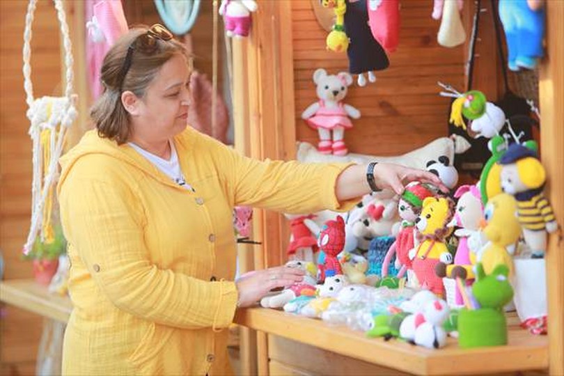 Zonguldak’ta ev hanımları el emeği ürünleriyle aile bütçesine katkı sağlıyor